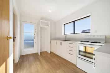 2/4142A Great North Road, Glendene