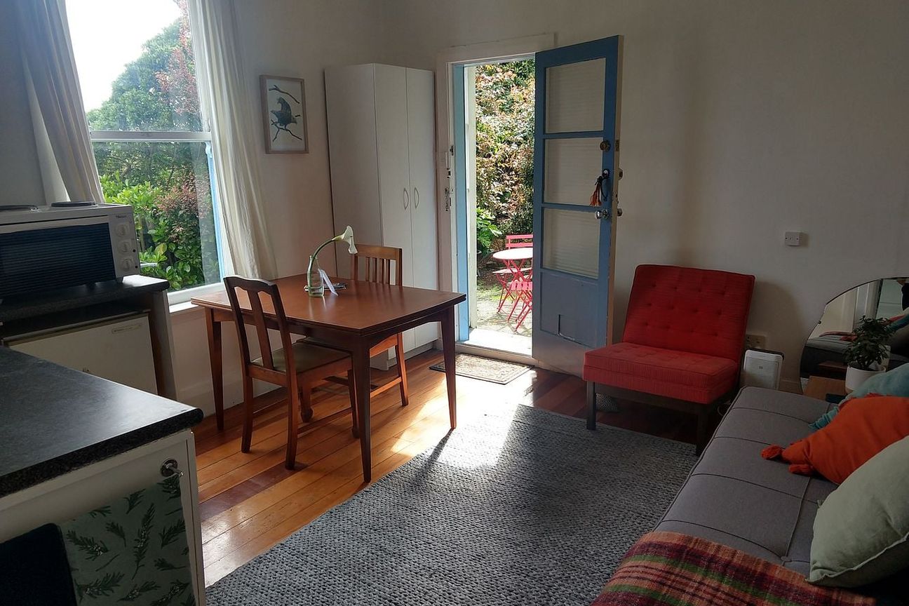 House in Wellington, Mitchelltown, Aro Valley - View 4