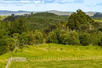 121 Mount Albion Rise, Taupaki