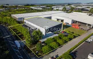 Up to 2,300m² | Pure Warehouse Opportunity