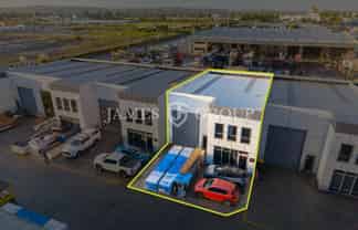271m² Industrial Unit in Takanini