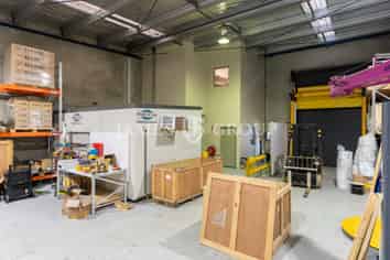 271m² Industrial Unit in Takanini