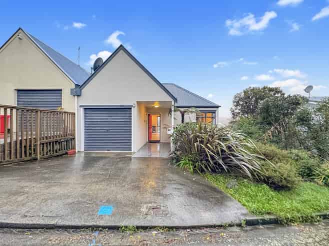 54 Cunliffe Street, Johnsonville