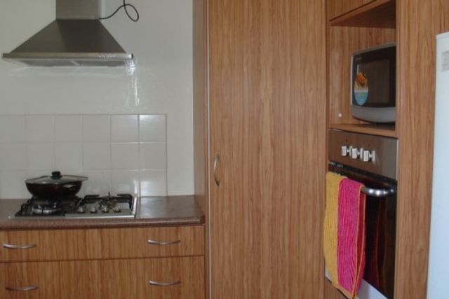 Tidy, Well Maintained Townhouse - Aanzicht 2