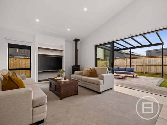 6 Rushland Road, Hanley's Farm, JACKS POINT