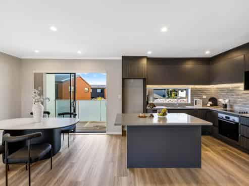 5/84 Kings Road, Panmure