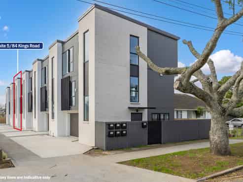 5/84 Kings Road, Panmure
