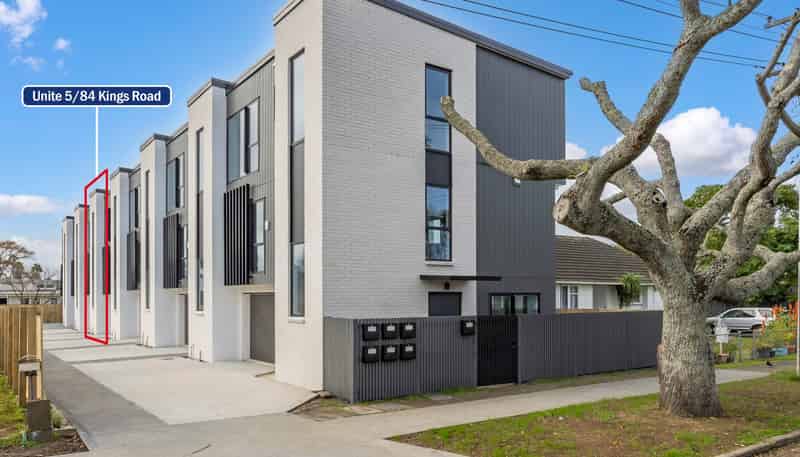 5/84 Kings Road, Panmure