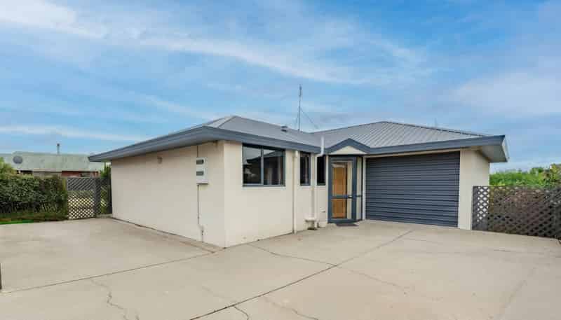 22A Carlisle Place, Marchwiel
