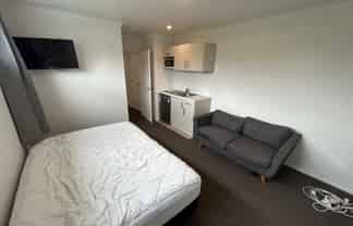 4D/167 Knighton Road, Hillcrest
