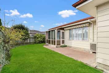 1/16 Alan Styles Place, Greenmeadows