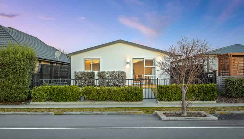 40 Whakatipu Street, Pegasus