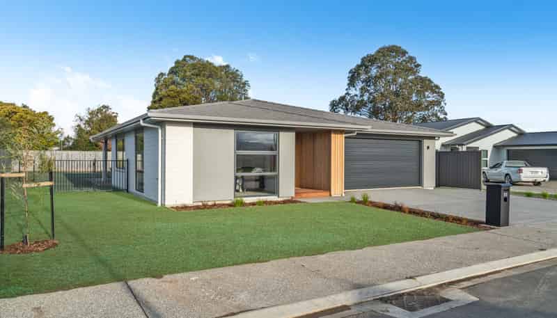 14 Hereford Drive, Carterton