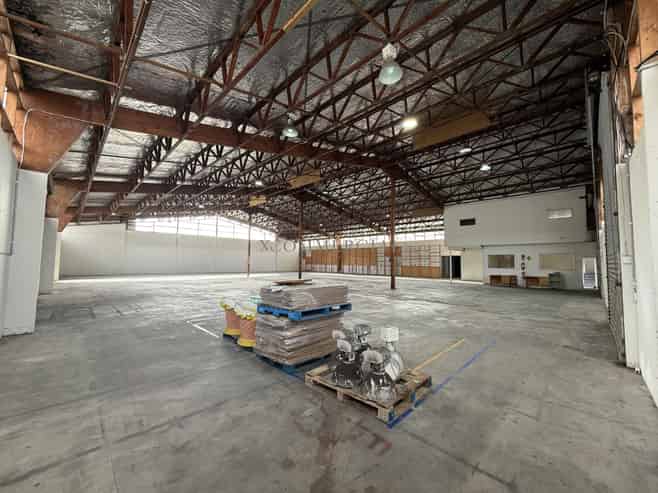 High Stud, Minimal Office, Container Drop 