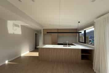 6 Rowe Drive, Jacks Point