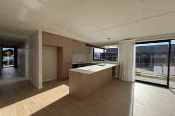 6 Rowe Drive, Jacks Point