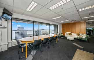 DOWNTOWN OFFICES - CITIGROUP CENTRE
