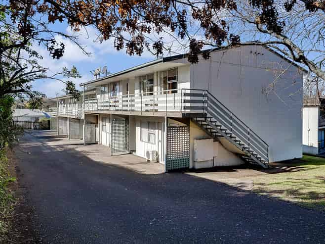 1-10/16 Oakley Avenue, Claudelands