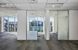 CENTRAL OFFICE WITH AMPLE PARKING
