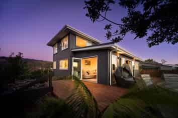 67 Renown Road, Raumati South