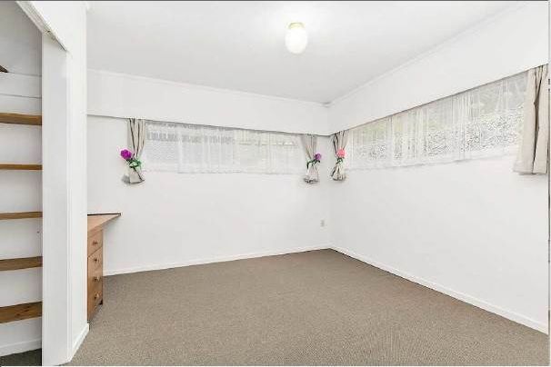 Sunny 5 bedroom house in Glenfield - Widok 5