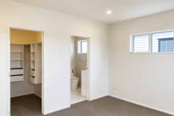 13 Tidal View Road, Drury