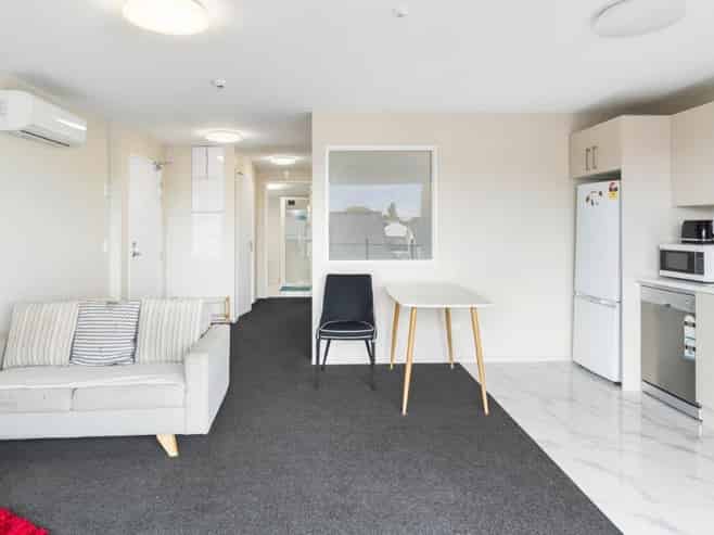 523/120 Stanmore Road, Linwood