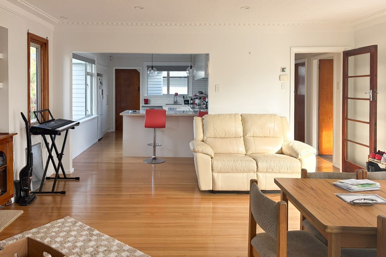 Three Bedroom Home in Hoon Hay - Widok 4