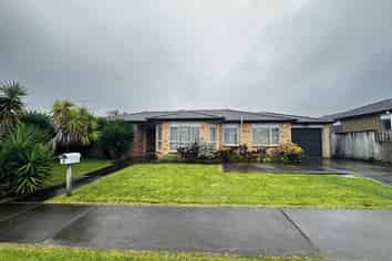 5 Shayla Place , Favona