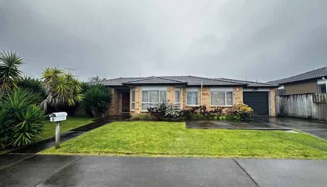 5 Shayla Place , Favona