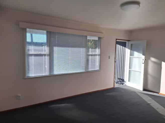 1/215 Swanson Road, Henderson