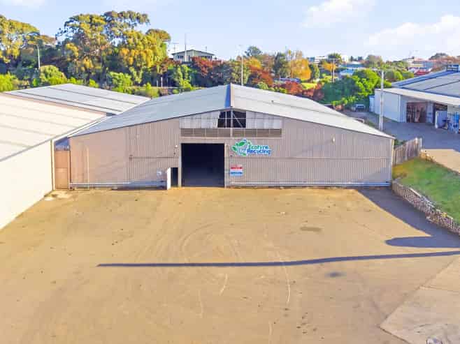 Leased industrial investment