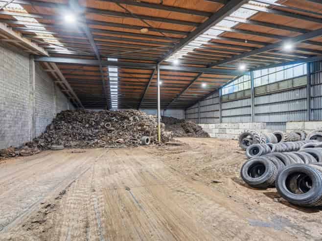 Leased industrial investment