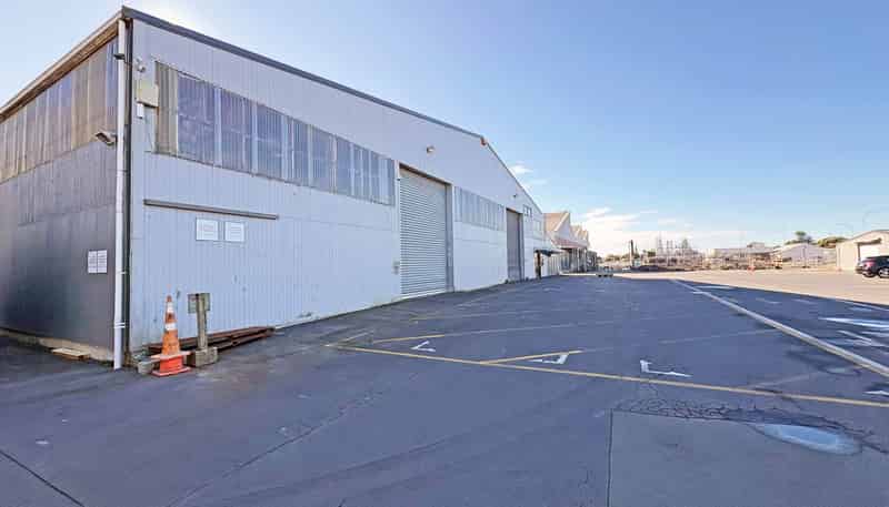 Unit J/4 Morrin Road, Mount Wellington