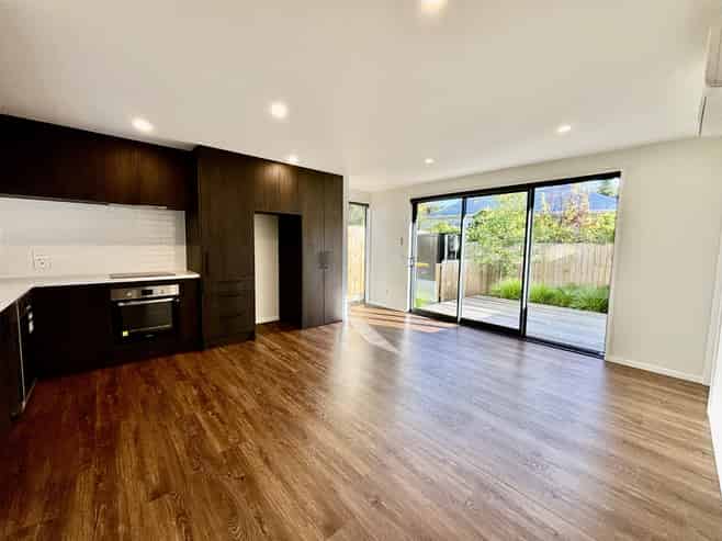 2/8b Huia Street, Riccarton