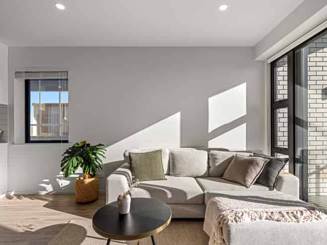 207/165 Lake Road, Northcote
