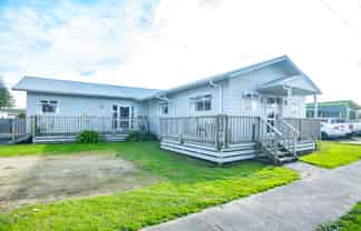 1, 2, 3/37 River Parade, Wairoa