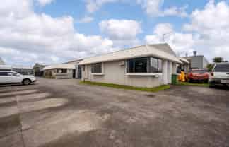 INDUSTRIAL GEM TO LEASE
