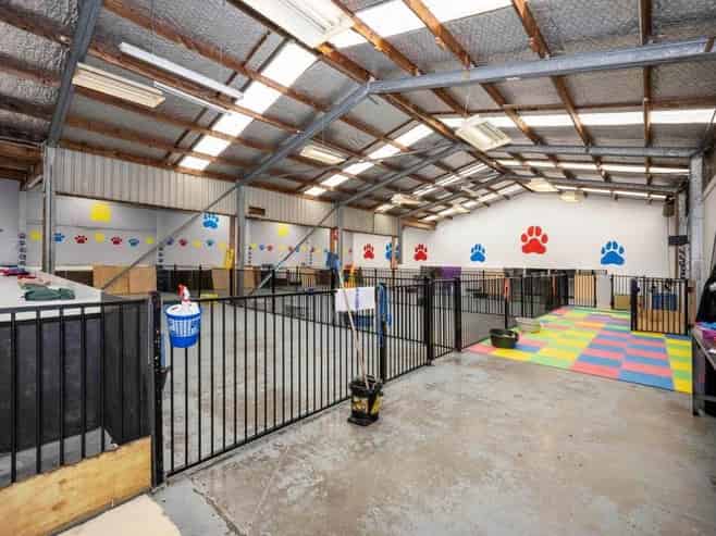 INDUSTRIAL GEM TO LEASE
