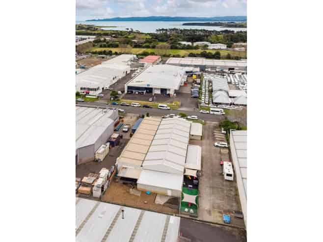 INDUSTRIAL GEM TO LEASE
