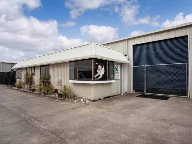 INDUSTRIAL GEM TO LEASE
