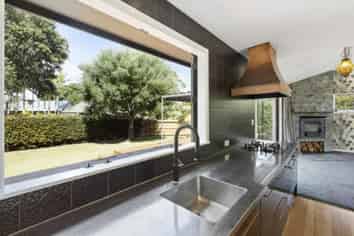 79 Kings Road, Panmure