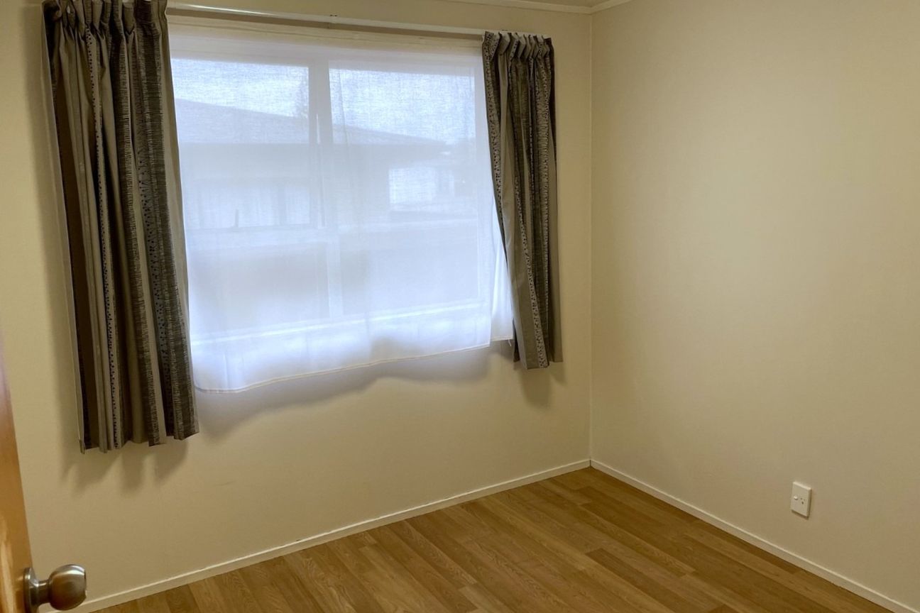 Bucklands Beach, 3 bedrooms - Fler