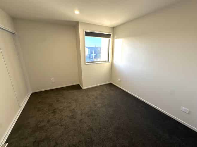 61 Bampton Street , Burwood