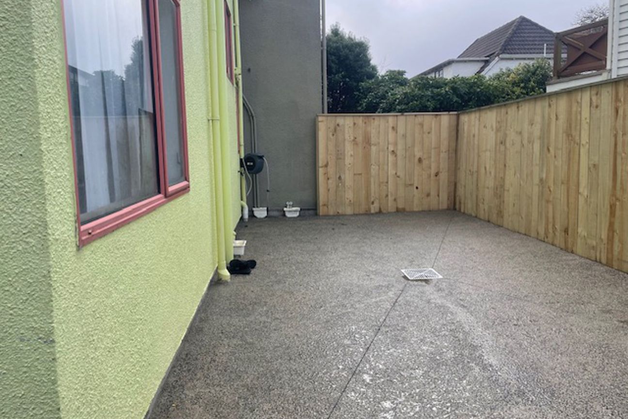 6 Bedroom North Dunedin - Vista 3