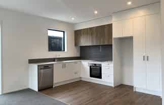 82 Glidepath Road, Hobsonville