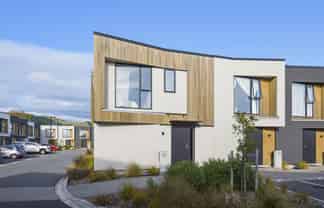21/10 Trieste Way, Paraparaumu