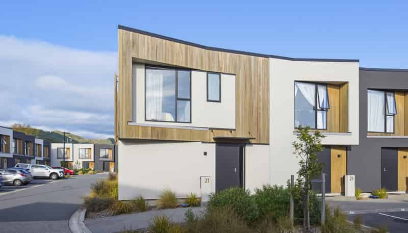 21/10 Trieste Way, Paraparaumu