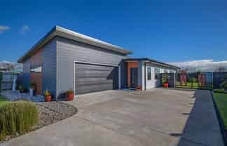 10 Ash Close, Levin