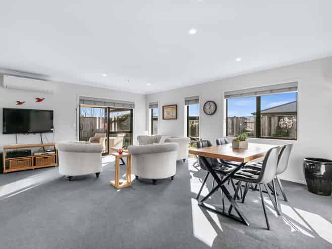 10 Ash Close, Levin